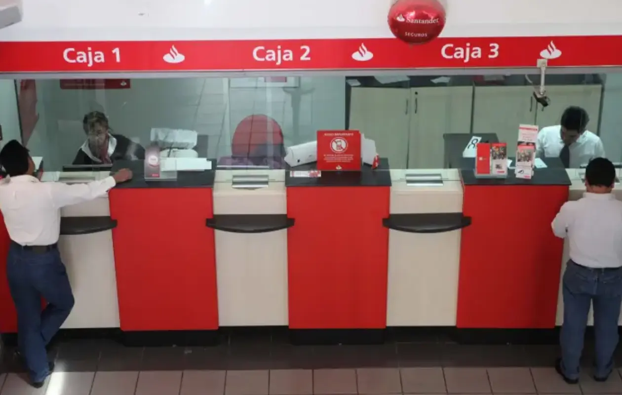 Este viernes es el Día del Empleado Bancario.