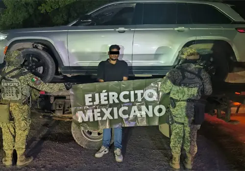 Detienen a sujeto con armamento en Navojoa Detienen a sujeto con armamento en Navojoa