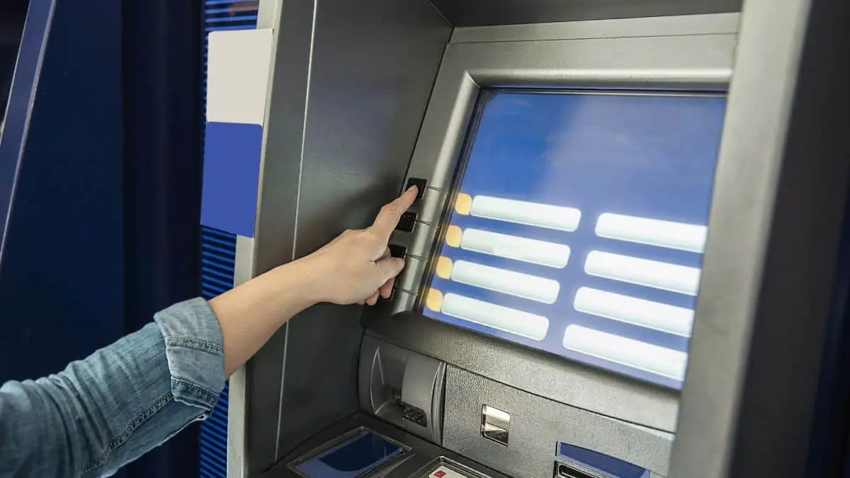 Sucursales mantienen servicio habitual en puntos específicos del país.