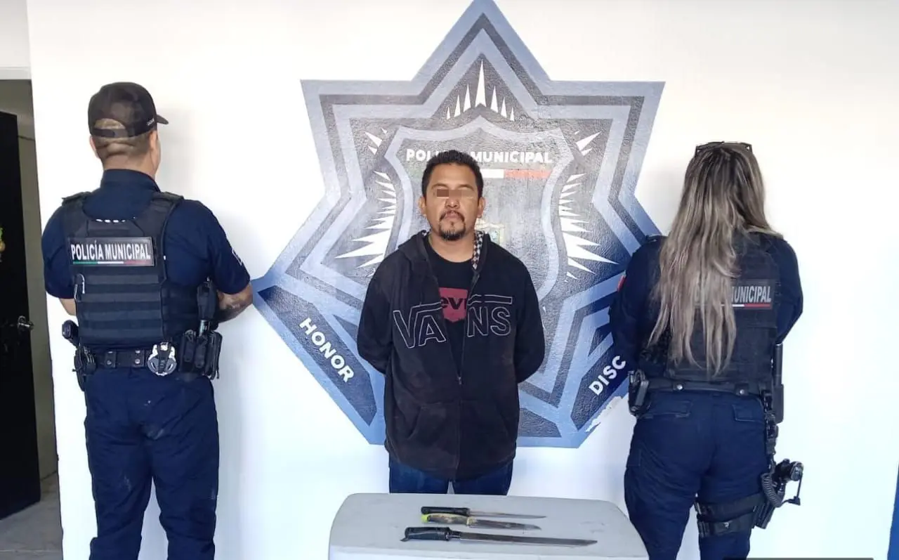 Detienen a violento sujeto al sur de Ciudad Obregón; agredió a su madre e intentó atacar a policías