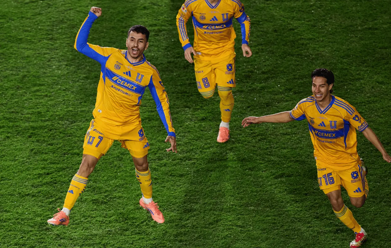 El público regio hizo presión y su equipo respondió.