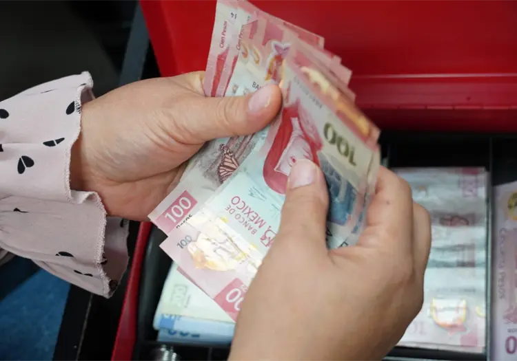 Condusef llama a cuidar el aguinaldo