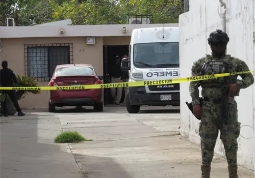 Hallan a joven sin vida en departamentos de la calle Náinari, en Ciudad Obregón Hallan a joven sin vida en departamentos de la calle Náinari, en Ciudad Obregón
