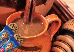 &iquest;Atole de Chokis? La receta viral que est&aacute; conquistando TikTok y es perfecta para el invierno