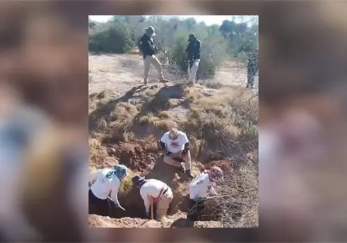 Guerreras Buscadoras localizan dos cad&aacute;veres en fosa clandestina en San Ignacio R&iacute;o Muerto