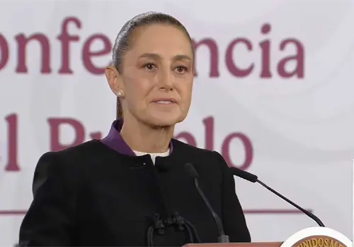 Sheinbaum confirma salida de Alex Tonatiuh M&aacute;rquez de Aduanas y descarta indagatoria o retiro de visa