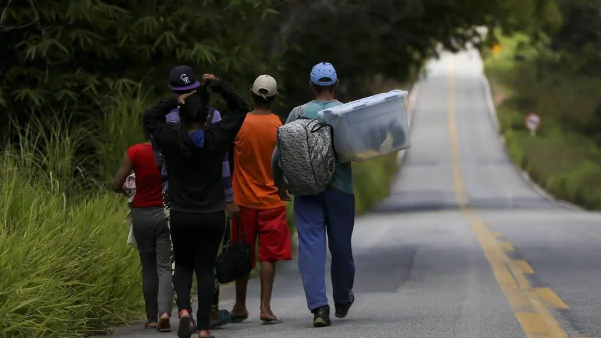 Imágenes y relatos de personas en movimiento alrededor del mundo reflejan los desafíos y esfuerzos de quienes dejan su hogar en busca de seguridad