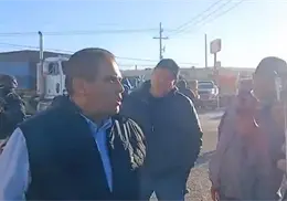 Hay nuevo bloqueo en carretera rumbo a Nogales Hay nuevo bloqueo en carretera rumbo a Nogales