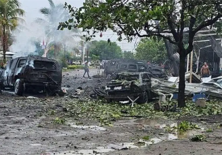 Coche bomba en Coahuayana fue activado a distancia; Fiscal&iacute;a ya identific&oacute; a los responsables