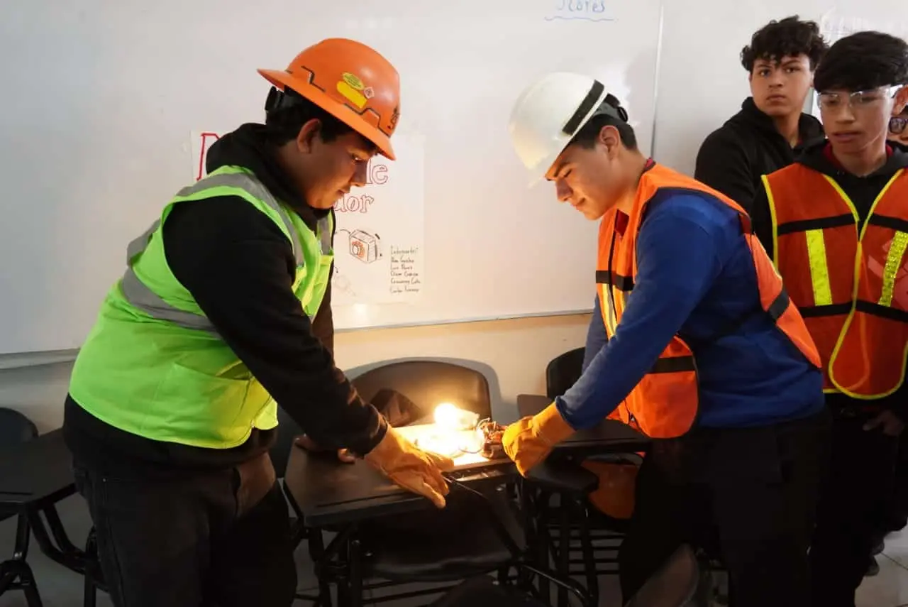 Los estudiantes adquieren conocimientos a lo largo del semestre, lo que les da conocimientos para trabajar en diferentes lugaresFoto: Bernardo Hidalgo