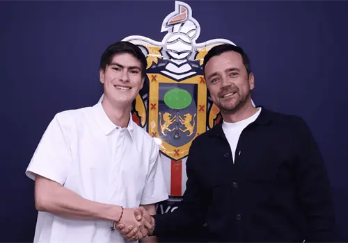 Chivas renueva a Armando La Hormiga Gonz&aacute;lez hasta 2029 y asegura a su goleador