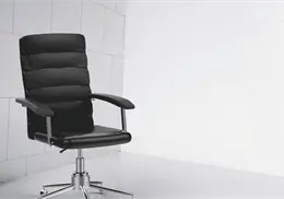 Ley Silla ya es obligatoria: qué hacer si en tu trabajo te obligan a estar de pie y cuáles son las multas