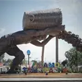 VIDEO | momento exacto en que se desploma enorme escultura en Veracruz