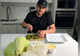 De "Cocinando a la Periqué" a "Cocinando con Issac": el regreso del influencer sonorense tras problemas legales De "Cocinando a la Periqué" a "Cocinando con Issac": el regreso del influencer sonorense tras problemas legales