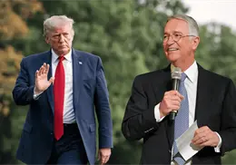 Trump invita a Ricardo Salinas Pliego a cena navide&ntilde;a en Washington y aviva rumores pol&iacute;ticos