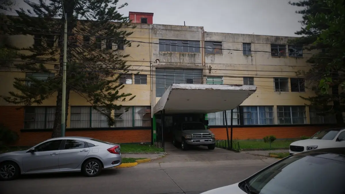 VIDEO | Misteriosas luces en hospital abandonado de Guadalajara desatan debate en redes