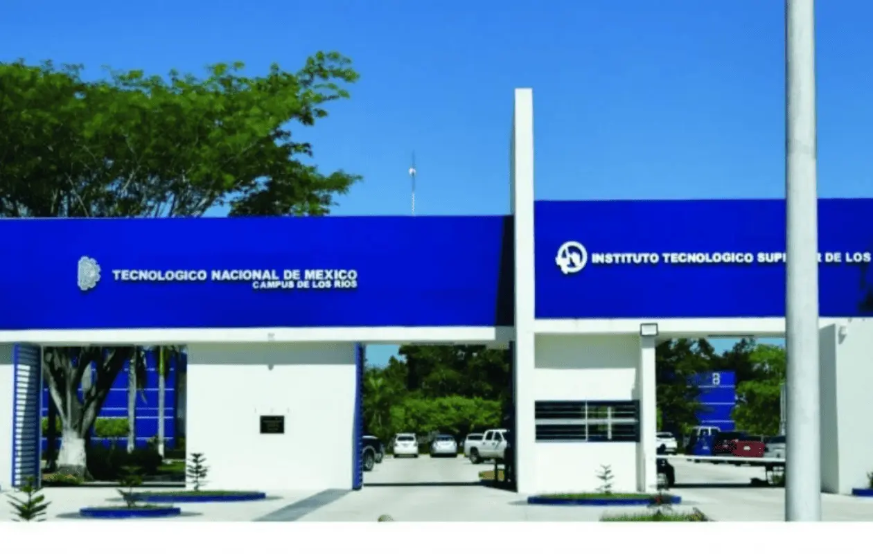 La escuela no ha hecho comentarios sobre el caso.