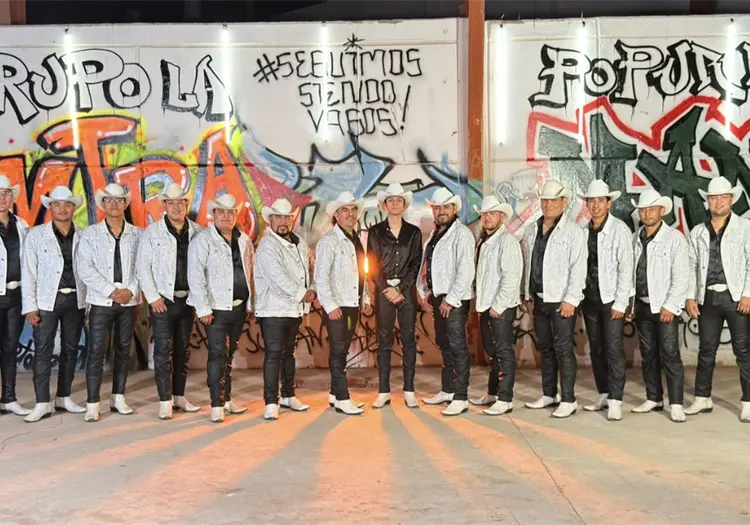 Grupo La Mira presenta popurr&iacute; de Man&aacute;