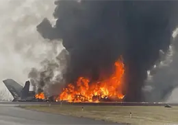 Mueren siete tras estrellarse jet privado en Statesville en Carolina del Norte 