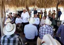 Apoyar&aacute;n con cr&eacute;ditos a productores yaquis