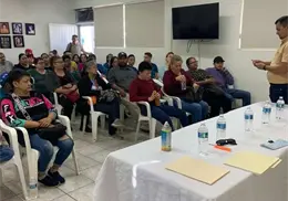 Apoyan con est&iacute;mulos a personas con discapacidad