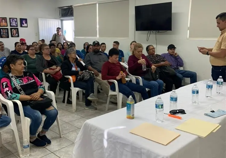 Apoyan con est&iacute;mulos a personas con discapacidad