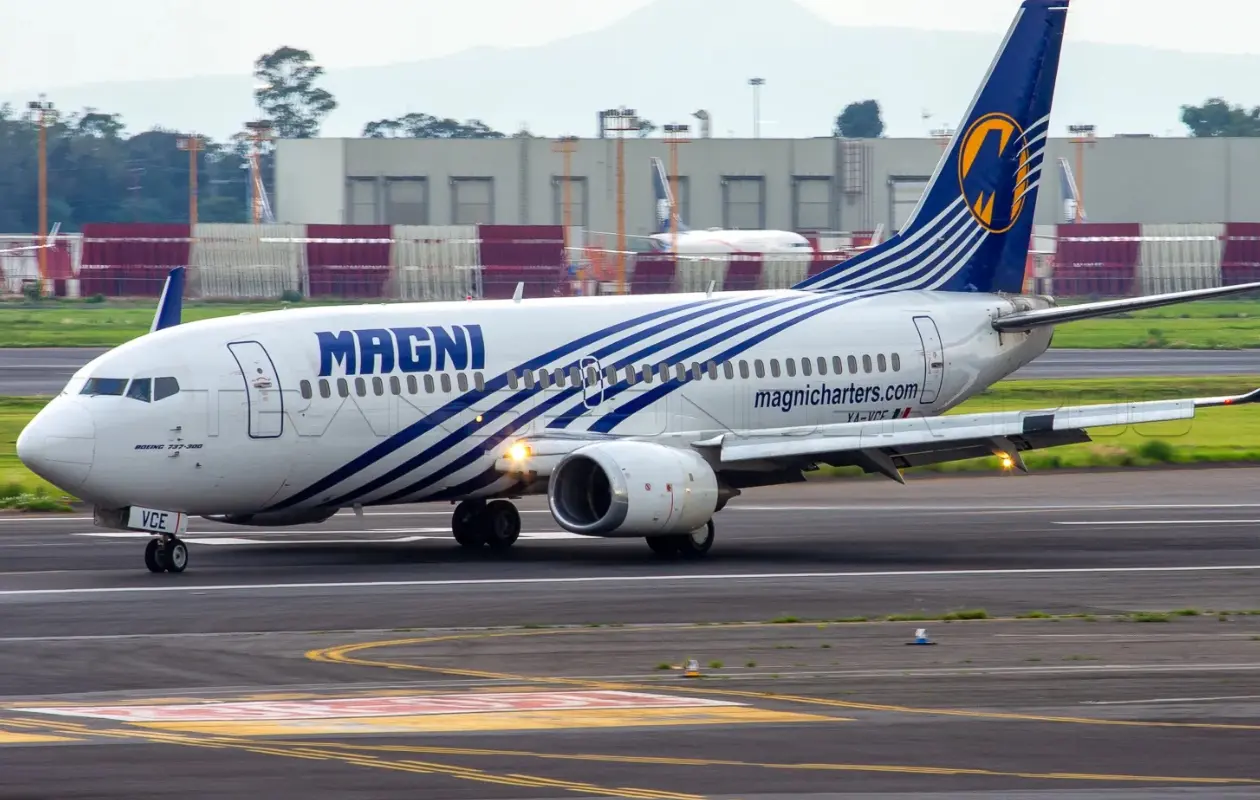 El piloto fue retirado del avi&oacute;n y puesto bajo custodia.