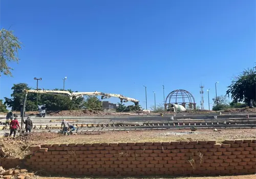 Avanza construcci&oacute;n de auditorio en Laguna de N&aacute;inari