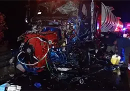 Chocan tr&aacute;ileres de frente al norte de Sonora