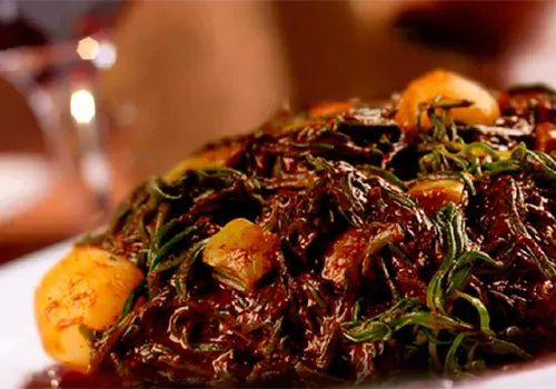 &iquest;Qu&eacute; pasa en tu cuerpo cuando comes romeritos? Descubre sus potentes beneficios si piensas prepararlos esta Navidad