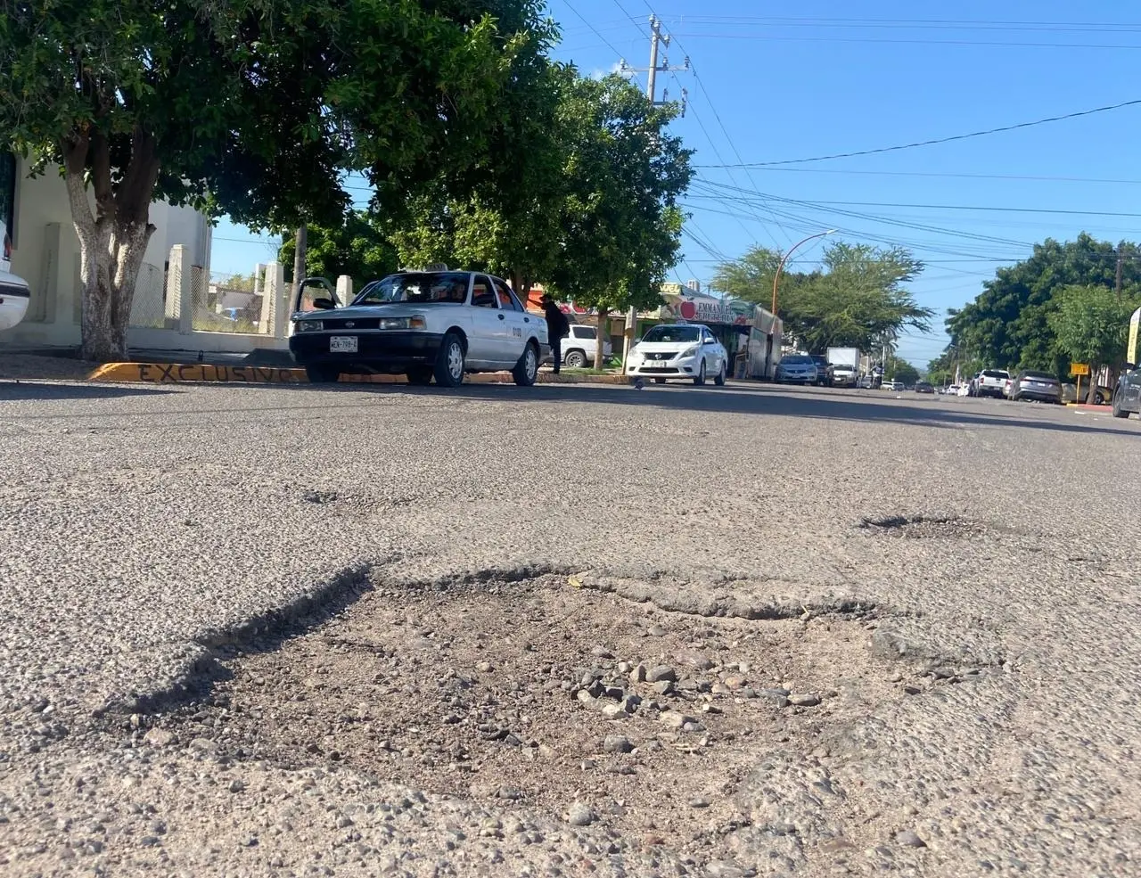Calles en mal estado impacta a taxistas en Navojoa
