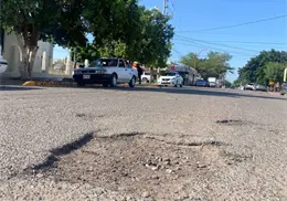 Calles en mal estado impacta a taxistas en Navojoa
