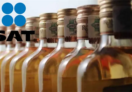 SAT alerta por bebidas adulteradas y llama a revisar marbetes en botellas alcoh&oacute;licas: As&iacute; puedes identificarlas