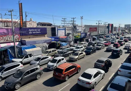 Taxistas gastan m&aacute;s combustible por embotellamientos en el centro de Obreg&oacute;n
