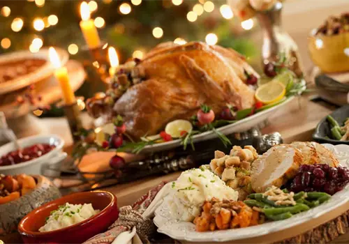 Alimentos que m&aacute;s se desperdician en Navidad: el alto costo de tirar comida en M&eacute;xico