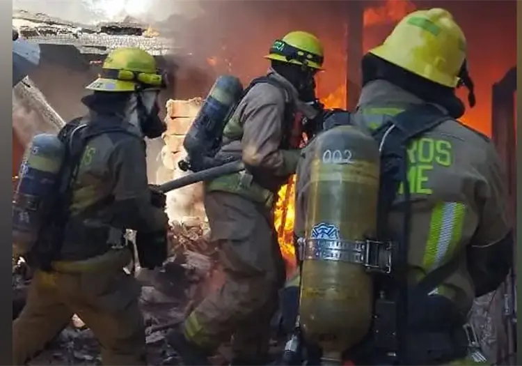 Bomberos de Cajeme llaman a la ciudadan&iacute;a a prevenir accidentes durante fiestas decembrinas