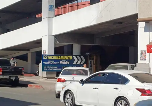 Llama a usar estacionamiento de Mercajeme