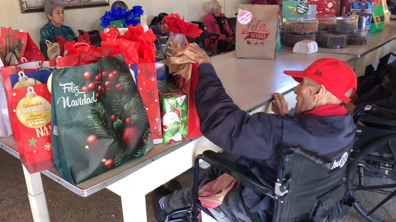 Abuelitos pasar&aacute;n la Navidad unidos