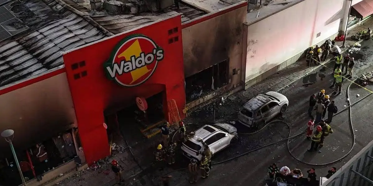 Van tras 25 implicados en incendio de Waldo’s Hermosillo