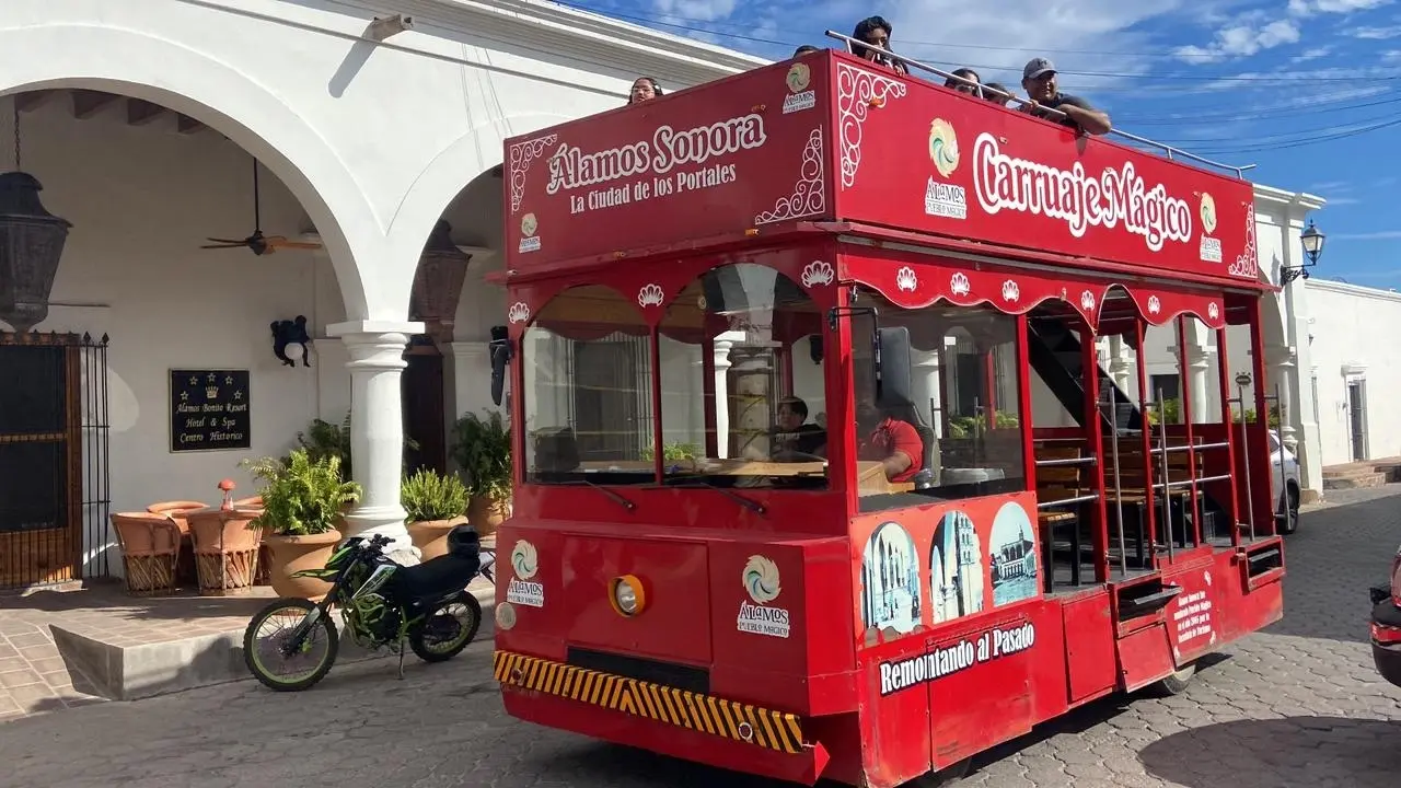 Navidad mueve a &Aacute;lamos, registran asistencia alta