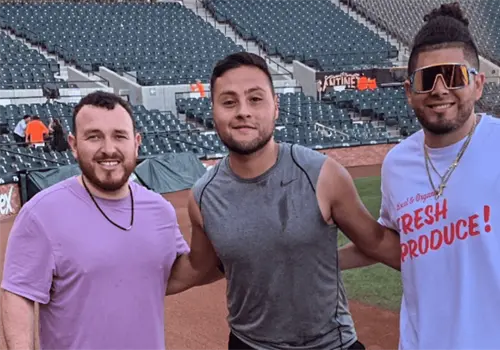 Alejandro Kirk y Jonathan Aranda siguen entrenando en el Estadio Yaquis durante su descanso de MLB