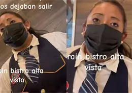 VIDEO | Camarera detiene a familia para exigir propina, reavivando el debate en México