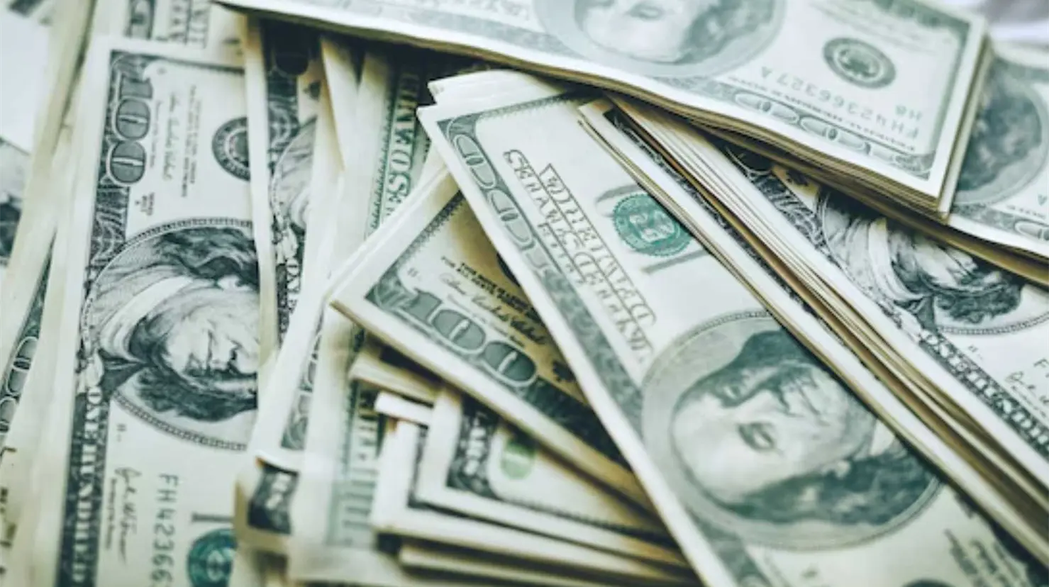 Precio del d&oacute;lar hoy s&aacute;bado 27 de diciembre: Se mantiene cerca de los 18 pesos