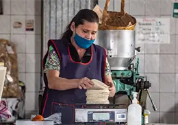 En 2025 la tortilla subi&oacute; m&aacute;s de dos pesos en su precio por kilogramo