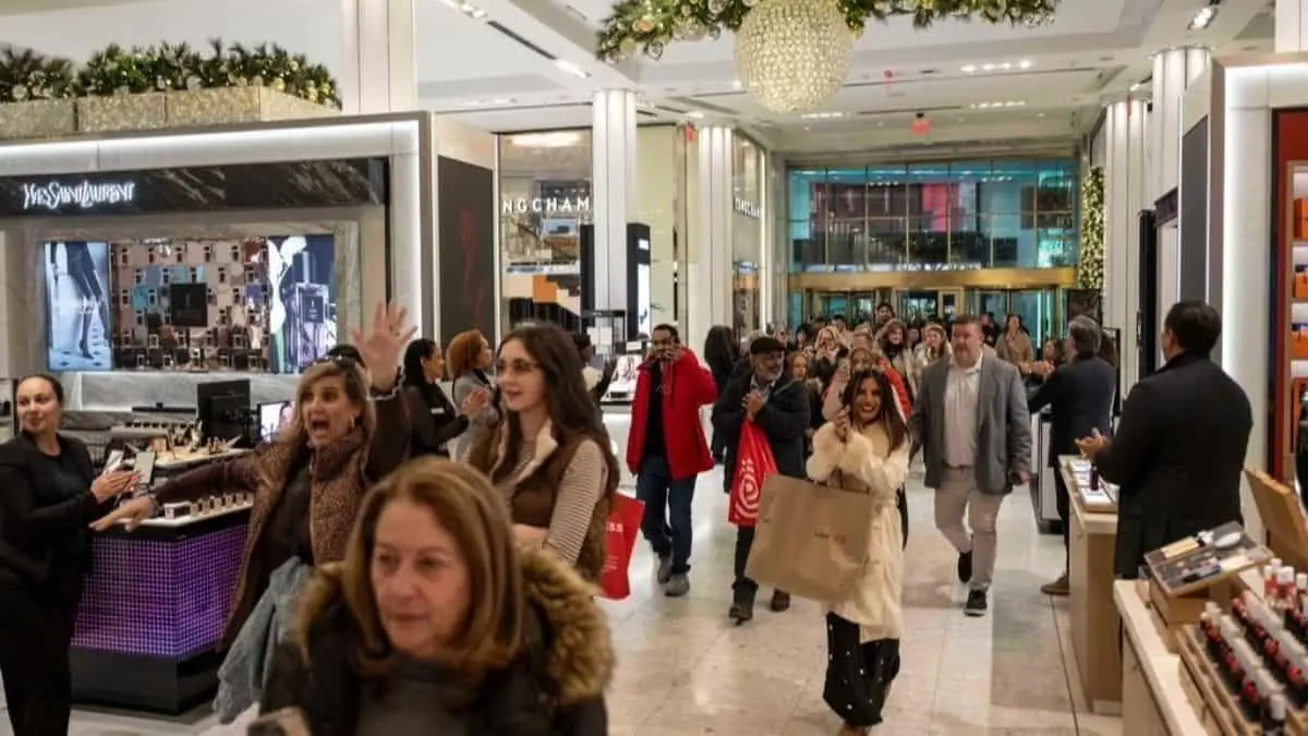 &iquest;Qu&eacute; es el gran encierro? Conoce esta tendencia que promete que alcanzar&aacute;s tus metas financieras