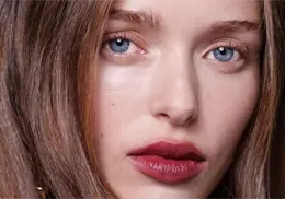 Unserious Beauty: Por qué el maquillaje caótico es la tendencia favorita para el nuevo año Unserious Beauty: Por qué el maquillaje caótico es la tendencia favorita para el nuevo año