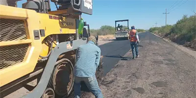 Realiza bacheo emergente la Junta de Caminos Realiza bacheo emergente la Junta de Caminos