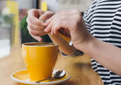 Esto le pasa a tu cuerpo cuando tomas café en ayunas todos los días Esto le pasa a tu cuerpo cuando tomas café en ayunas todos los días
