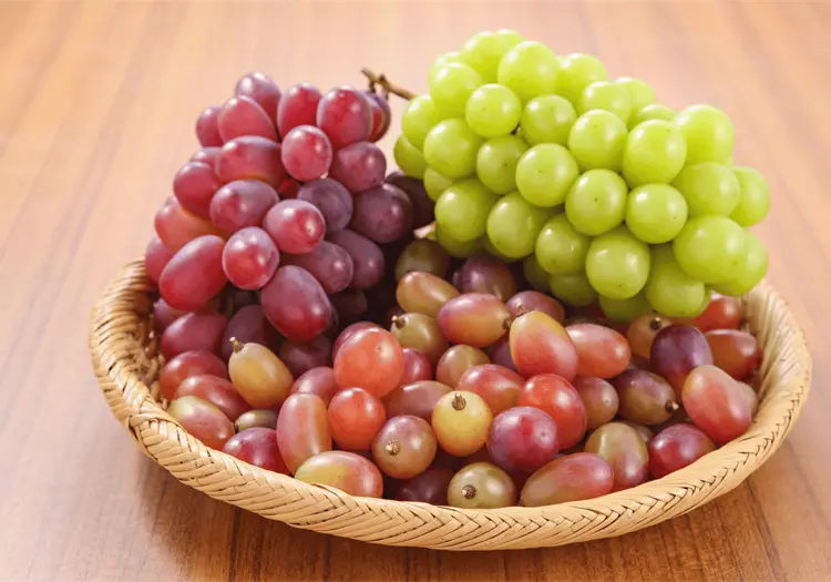 Precio de la uva se dispara en M&eacute;xico: alcanza hasta 200 pesos el kilo