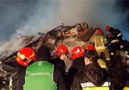 Tragedia en Año Nuevo: explosión durante la cuenta regresiva deja 40 muertos y 100 heridos l VIDEO Tragedia en Año Nuevo: explosión durante la cuenta regresiva deja 40 muertos y 100 heridos l VIDEO